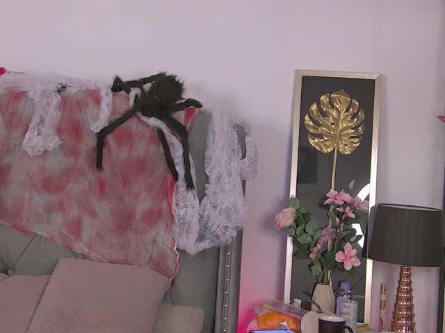 LolaButtie live cam on BongaCams