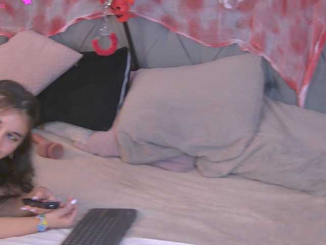 LolaButtie live cam on BongaCams