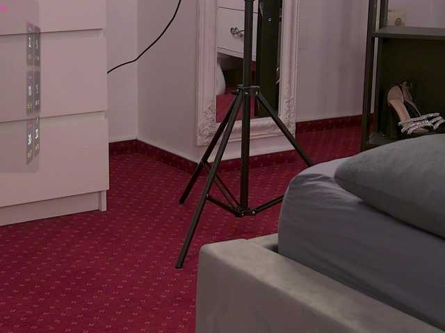 LolaButtie live cam on BongaCams