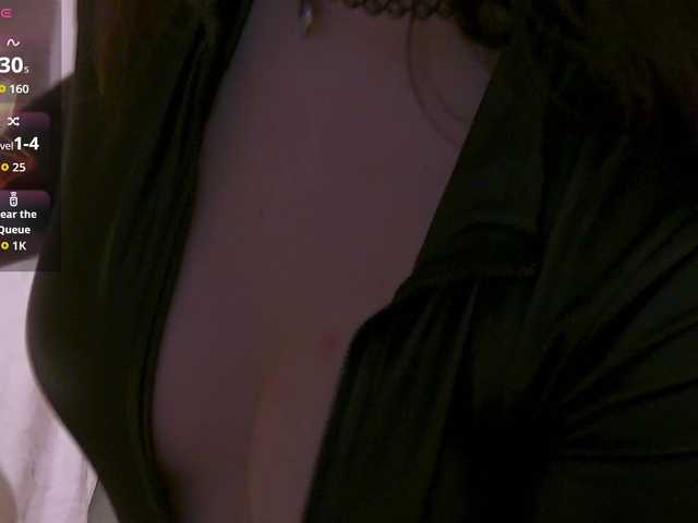 LolaButtie live cam on BongaCams
