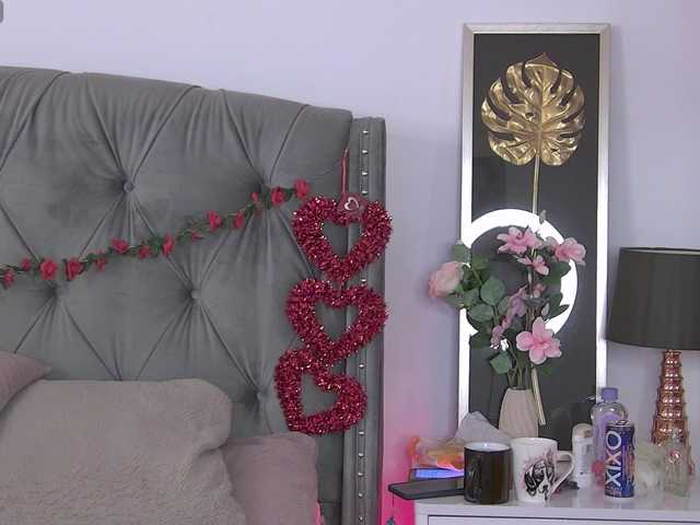 LolaButtie live cam on BongaCams