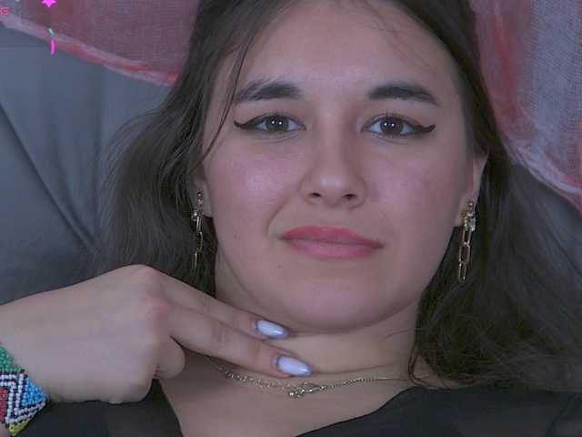 LolaButtie live cam on BongaCams