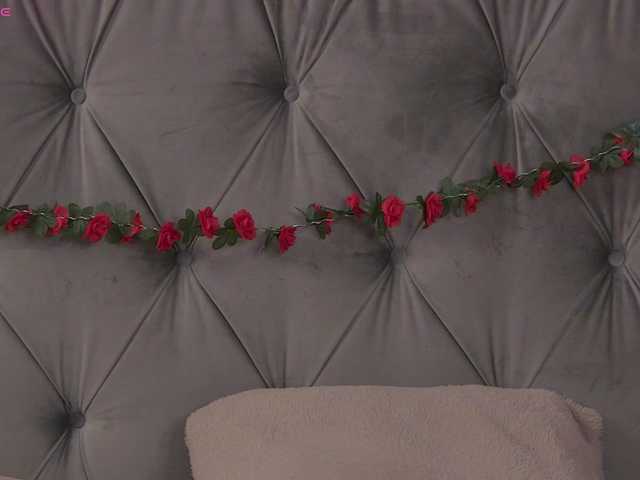 LolaButtie live cam on BongaCams