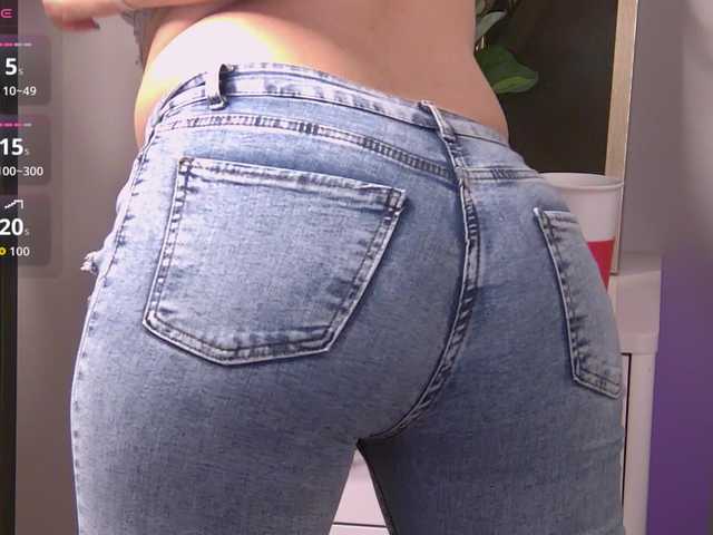 LolaButtie live cam on BongaCams