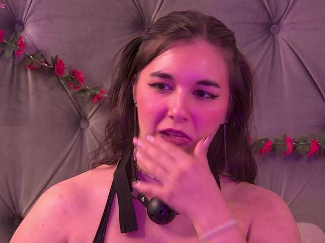 LolaButtie live cam on BongaCams