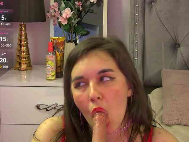 LolaButtie webcam