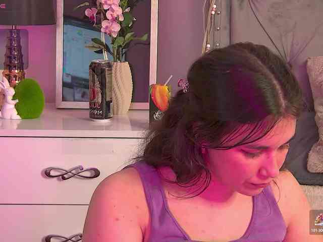 LolaButtie webcam