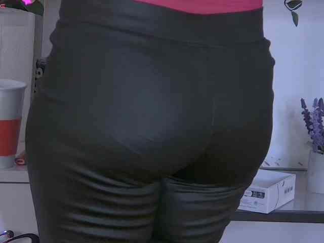 LolaButtie