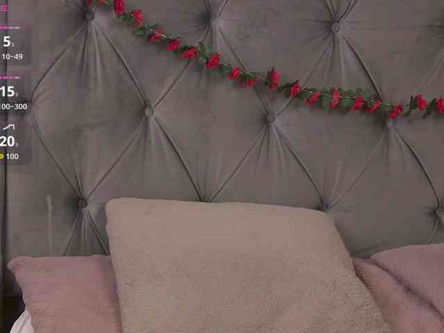 LolaButtie webcam