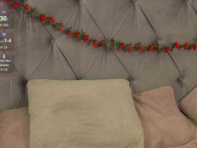 LolaButtie webcam