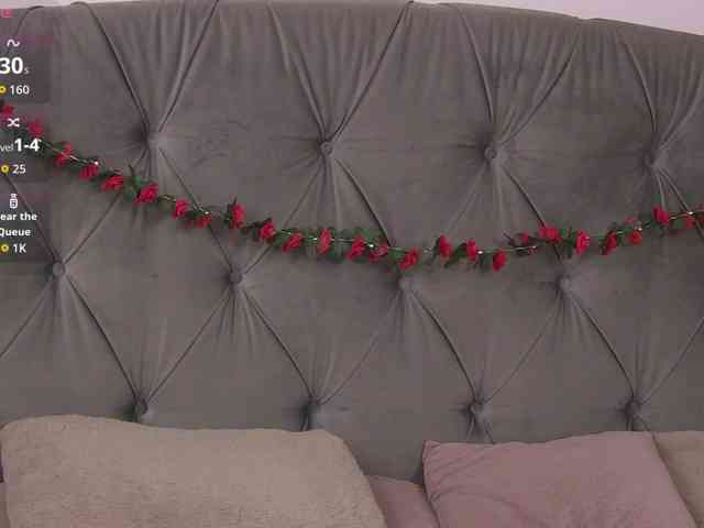 LolaButtie webcam