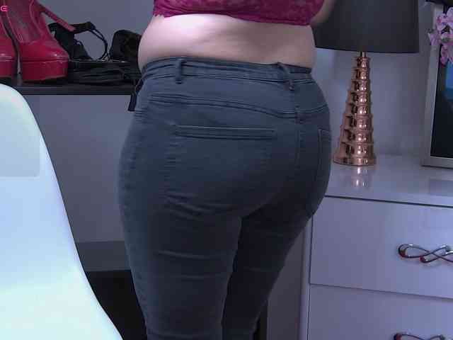 LolaButtie