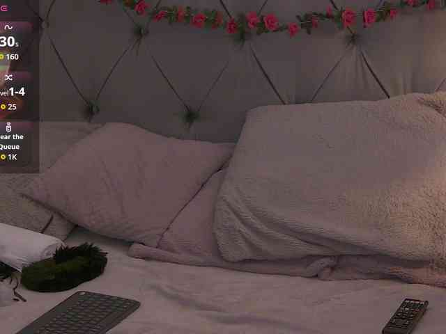 LolaButtie webcam