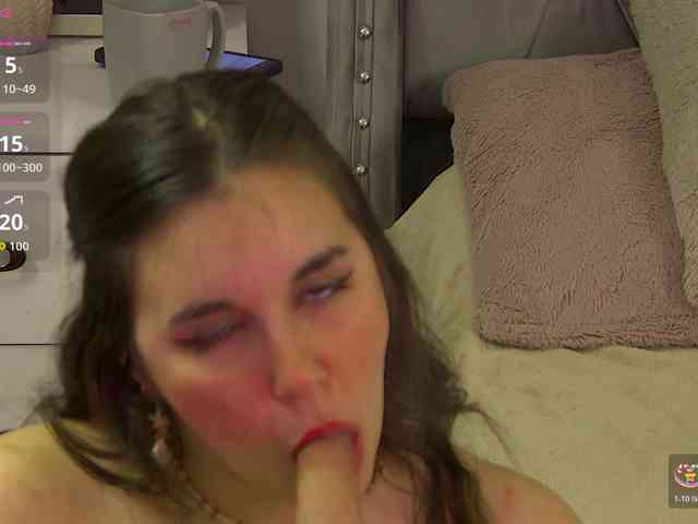 LolaButtie webcam