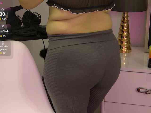 LolaButtie webcam
