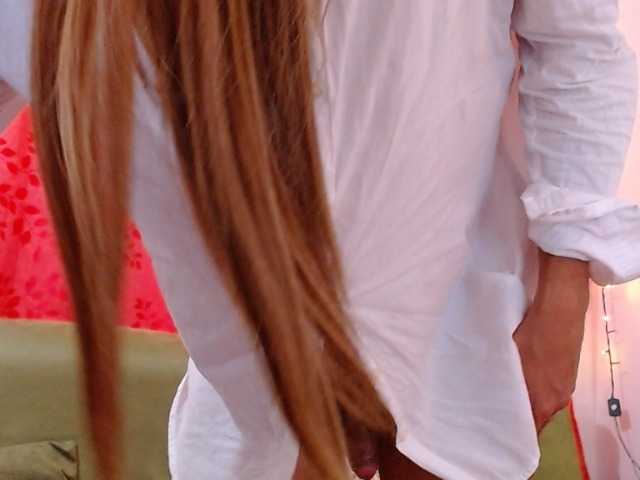 sarabigcock