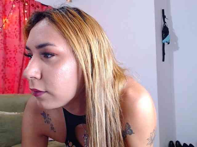 sarabigcock