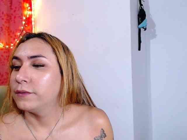sarabigcock