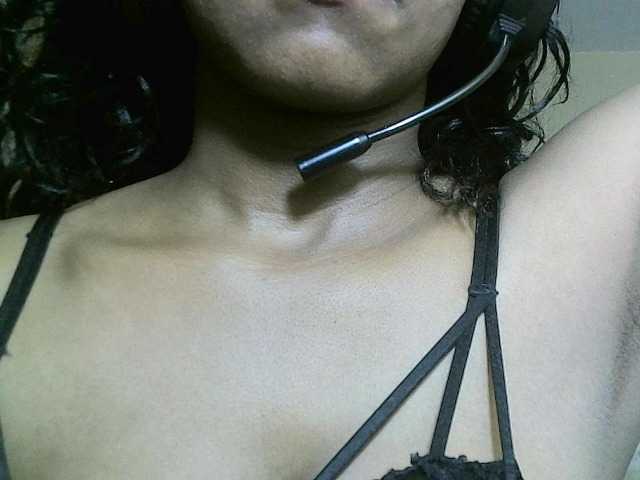 Avrilhunt, en vivo ahora en BongaCams