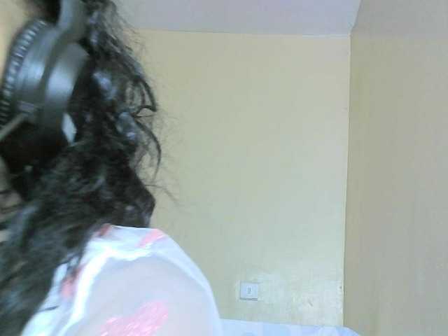 Avrilhunt live cam on BongaCams