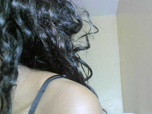 Avrilhunt live cam on BongaCams