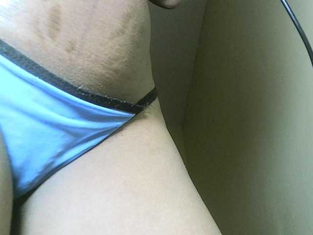 Avrilhunt live cam on BongaCams