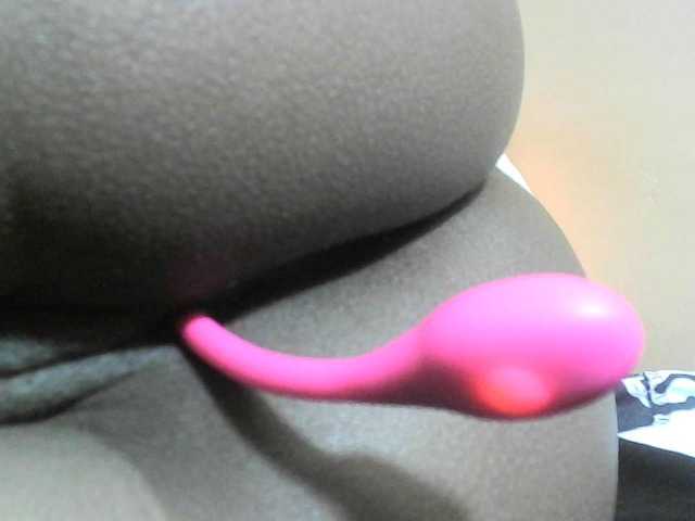 Avrilhunt live cam on BongaCams