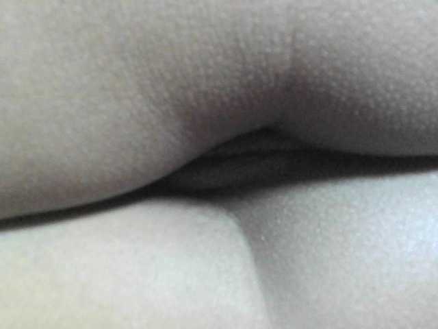 Avrilhunt live cam on BongaCams