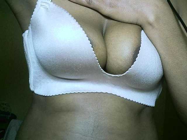 Avrilhunt live webcam show