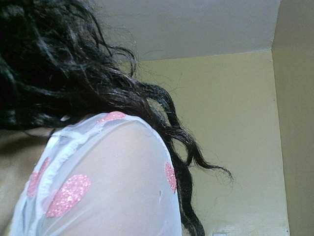 Avrilhunt live cam on BongaCams