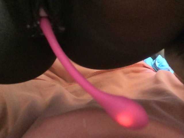 Avrilhunt live cam on BongaCams