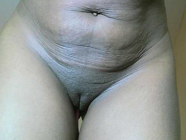 Avrilhunt live cam on BongaCams