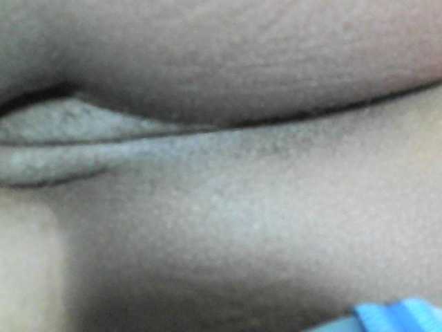 Avrilhunt live cam on BongaCams