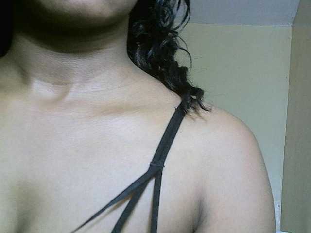 Avrilhunt, en vivo ahora en BongaCams