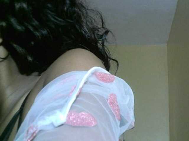Avrilhunt live cam on BongaCams