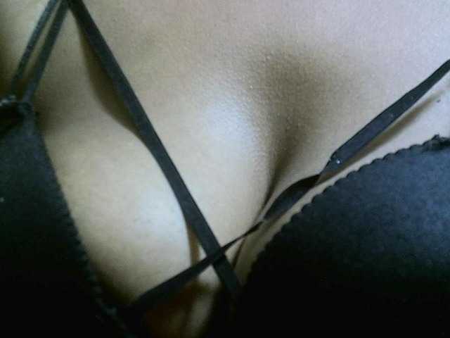 Avrilhunt live cam on BongaCams