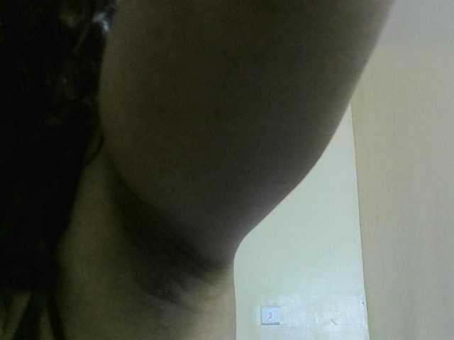 Avrilhunt live cam on BongaCams