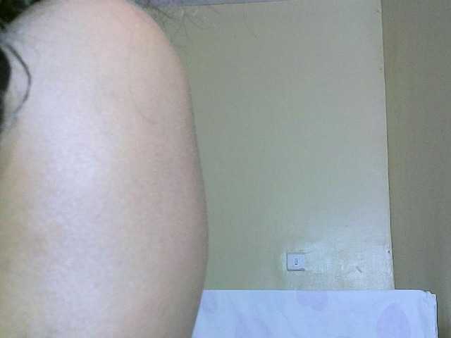 Avrilhunt live cam on BongaCams