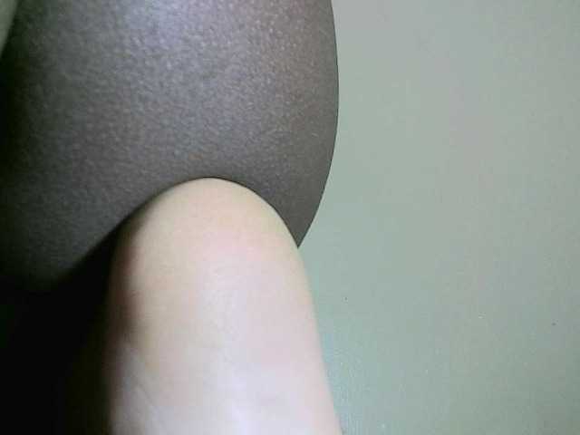 Avrilhunt live cam on BongaCams