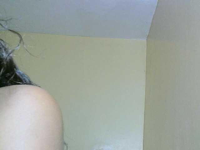 Avrilhunt live cam on BongaCams