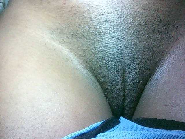 Avrilhunt's BongaCams show and profile