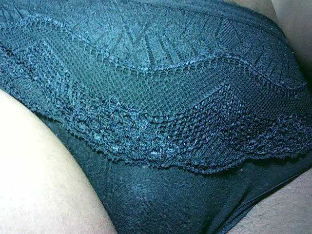 Avrilhunt's BongaCams show and profile