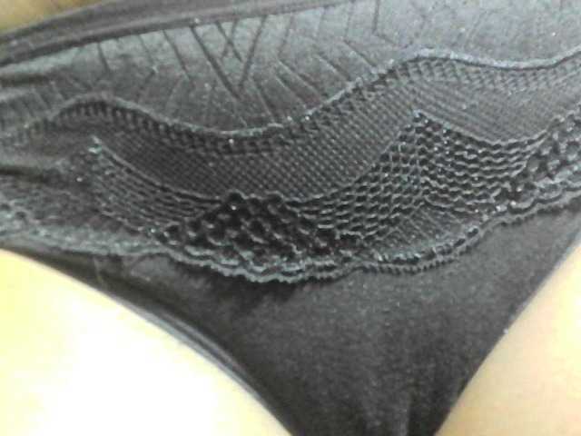 Avrilhunt live cam on BongaCams
