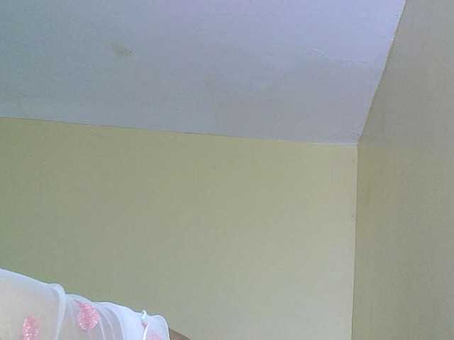 Avrilhunt live cam on BongaCams