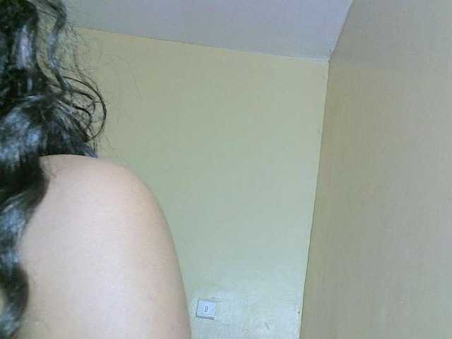 Avrilhunt live cam on BongaCams