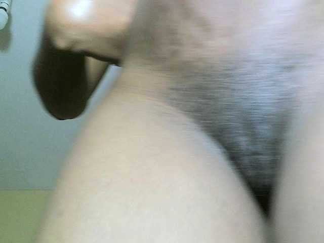 Avrilhunt live cam on BongaCams