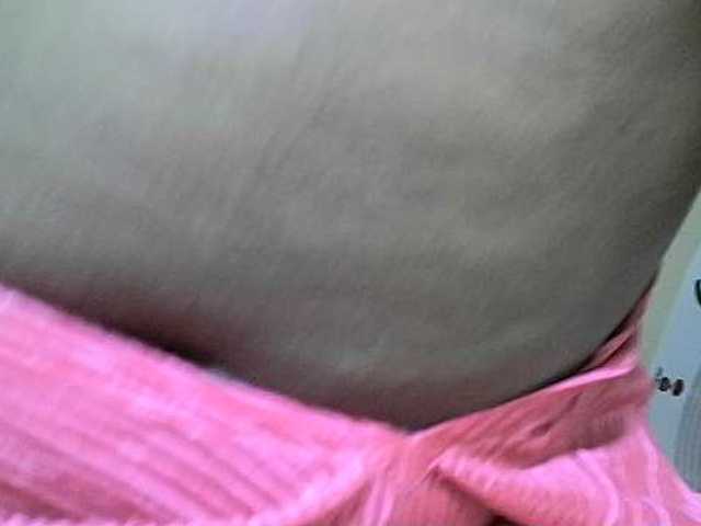 Avrilhunt live cam on BongaCams