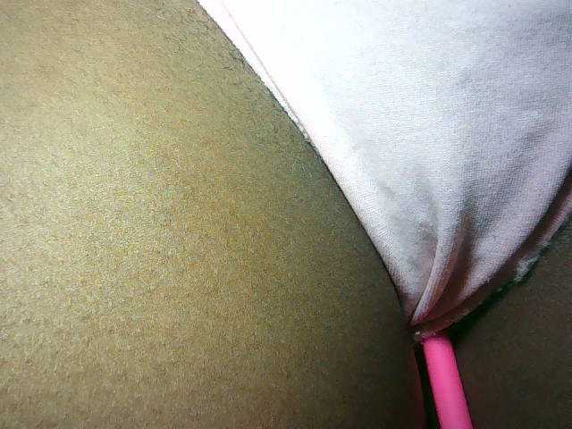 Avrilhunt's BongaCams show and profile