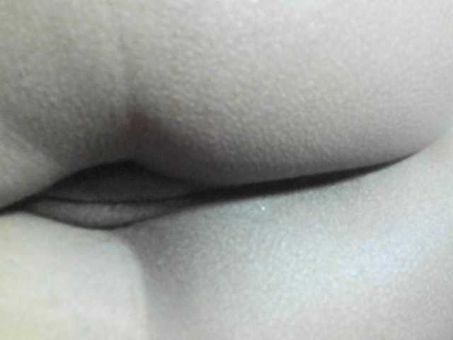 Avrilhunt live cam on BongaCams