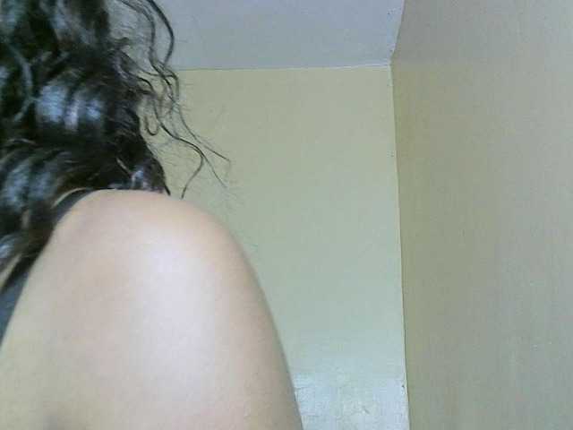 Avrilhunt live cam on BongaCams